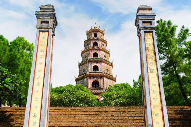 A Glimpse of Hue Tour - A Fast Half-Day Way to See Hue’s Big Three