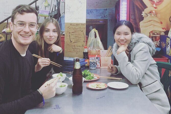 All Inclusive Hue Walking Food Tour with Local Gifts - Stop 4: Huong River walk and Truong Tiên Bridge, then bun bò Huế