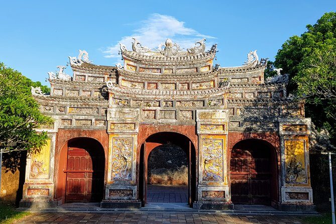 Best Hue City Tour- Private Tour - Hue Imperial City (The Citadel): Gates, Palaces, and Royal Tea