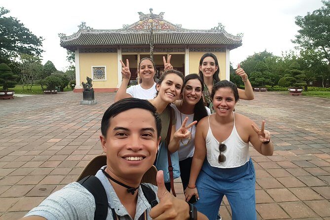 Best Hue City Tour- Private Tour - Stop 1: Thien Mu Pagoda by Dragon Boat (1601 and Still Sacred)