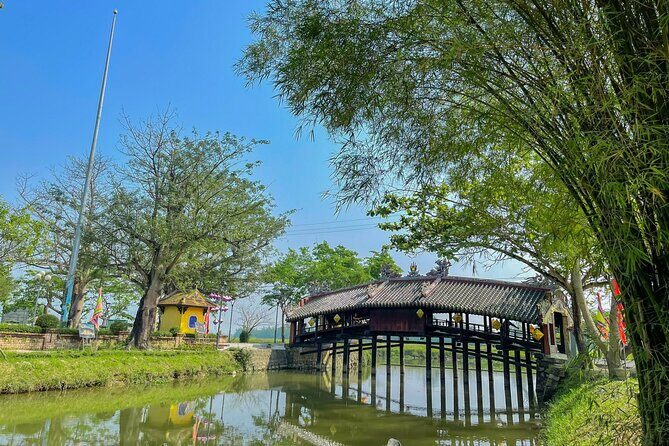 Bus Transfer from Hue to Hoi An with Sightseeing - Thanh Toan Tile Bridge: a quick stop with strong visual impact