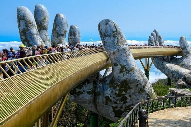Da Nang - Hue: Daily Limousine Bus - April Adventure Travel: Friendly Service and Quick Departures