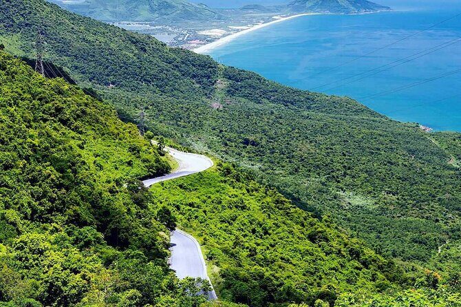 Deluxe Transfer Hue to Hoi An by Amazing way - Stop 5: Marble Mountains in Da Nang (and why the ticket matters)