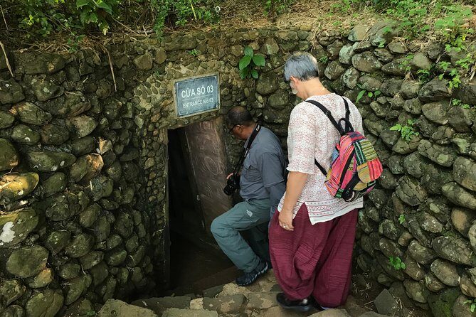 DMZ TOUR HUE - Deluxe group tour full day - Stop 1: Quảng Trị Citadel and the Horror Highway stretch
