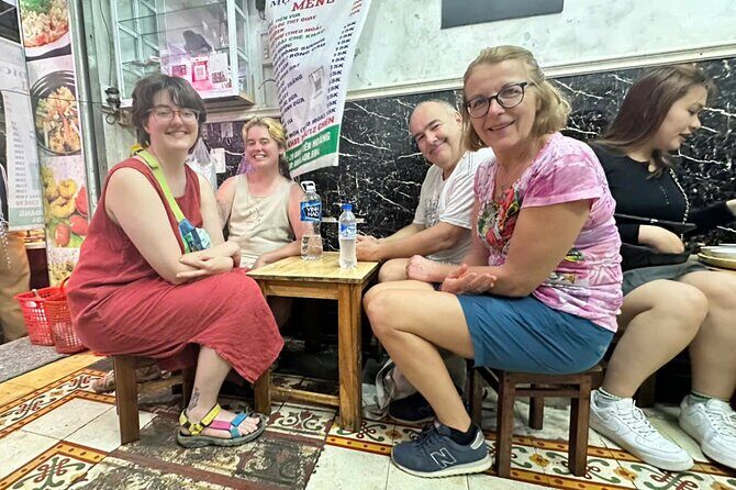 Eat Like a Local with a Local -Tip Based Walking Food Tour - The 3-hour route: how you’ll taste Hue in seven stops