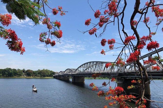 Exploring Hue Imperial City With Professional Driver By Private Car - How this private-driver Hue day keeps your schedule sane