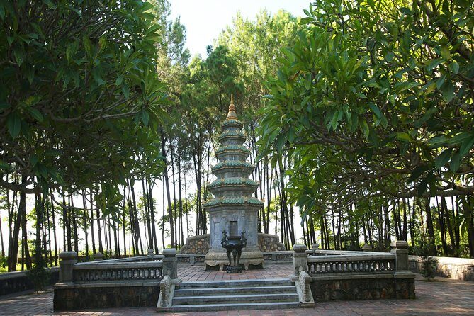 Exploring Hue Imperial City With Professional Driver By Private Car - 9:00 am start: Thanh Toan Bridge as your first easy win