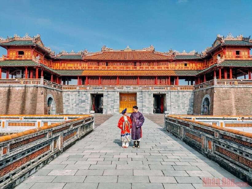 From Hue : Full-Day City Highlights Tour with Lunch - The Morning Setup: Citadel First, Then a Perfume River Boat