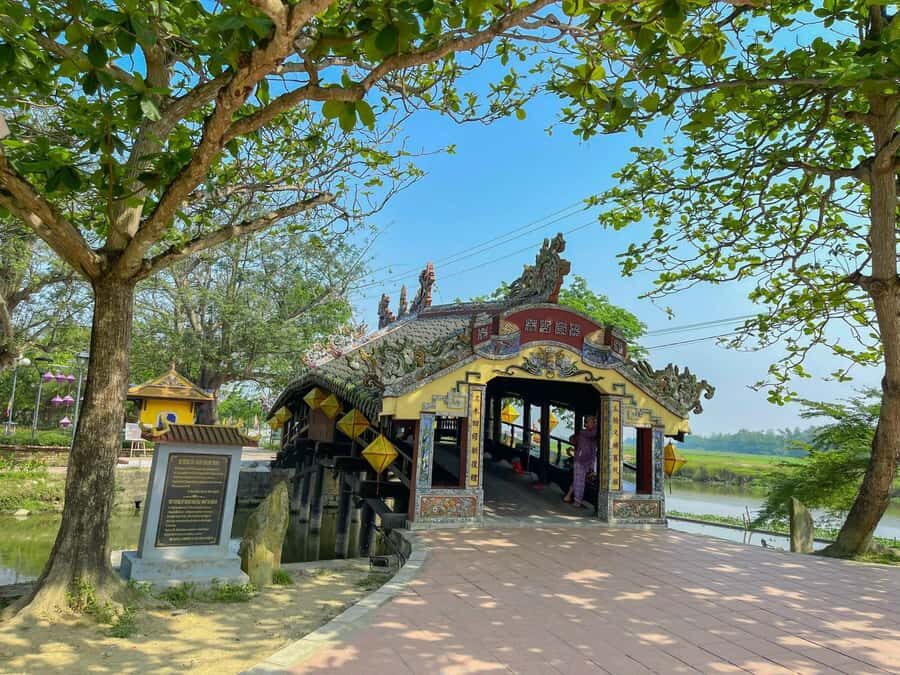 From Hue: Hoi An Guided Bus Tour with 4 Scenic Stops - Hue to Hoi An by guided bus: the appeal of a “sightseeing transfer”