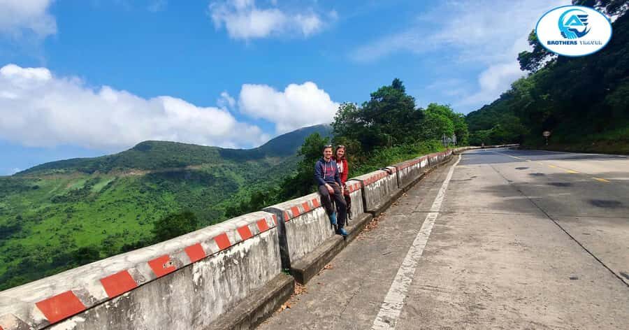From Hue: Hoi An Guided Bus Tour with 4 Sightseeing Stops - Thanh Toan Bridge: the tiled bridge stop that feels local