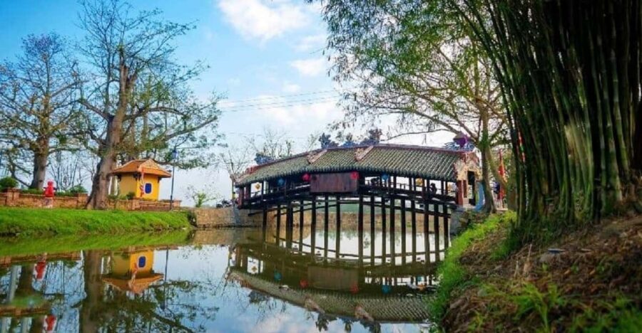 From Hue : Transfer Hue To Hoi An with Sightseeing Stops - A Hue-to-Hoi An transfer that actually gets you sights