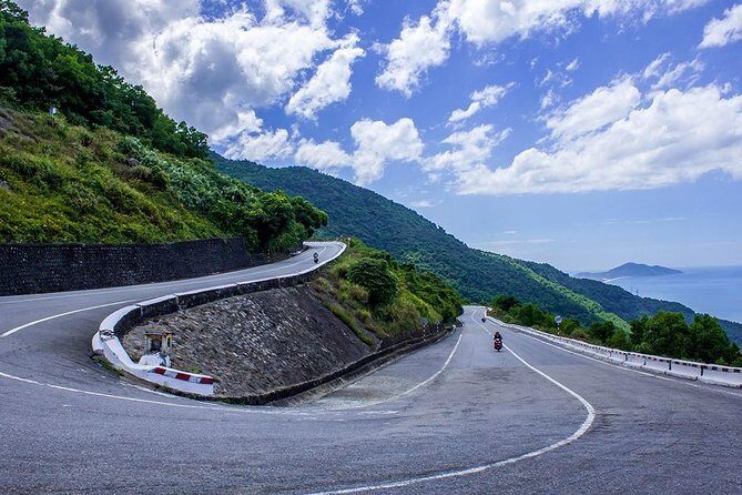 Full-Day Private Motorbike Tour in Hai Van Pass with Lunch - Lang Co Beach Lunch: Seafood, Time to Breathe, and a Good Timing Window
