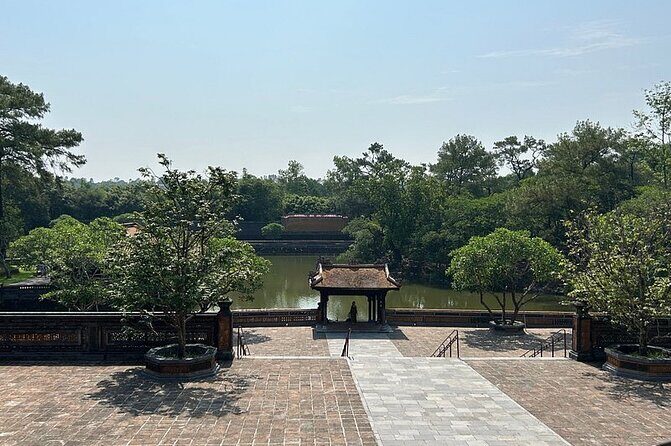 Half-Day Ancient hue city private car tour with driver - The driver experience: safe, friendly, and actually helpful