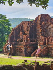 Hoi An: My Son Early Morning Tour with Banhmi and Coffee - Getting there from Hoi An: vehicle comfort and pickup quirks