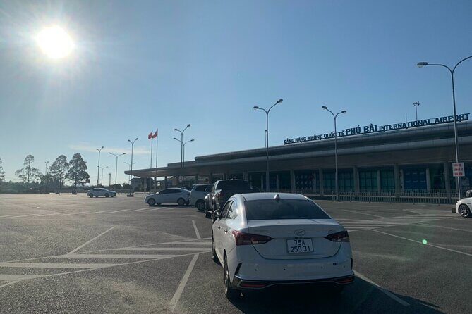 Hue Airport Transfer- Hue Airport to Hue city - The Human Details: Punctuality, Luggage Help, and Item Checks