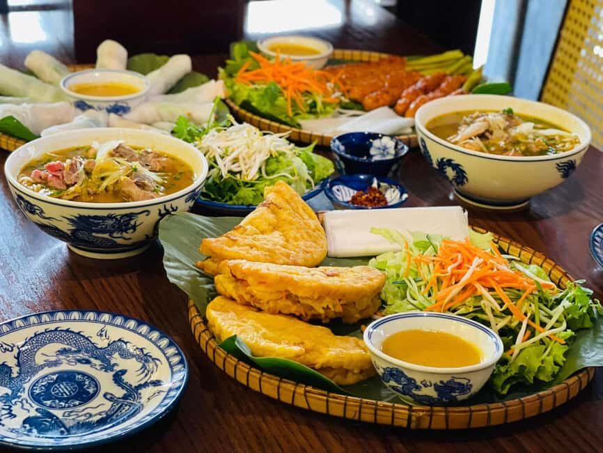 Hue City: Cyclo, Market Tour & Cooking Class at Madam Thu - From Your Hotel to Madam Thu 2: Start Time and Meeting Point Reality
