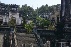 Hue City Day Trip By Private Car - English Speaking Driver - Thien Mu Pagoda: A Beautiful, Atmospheric Start