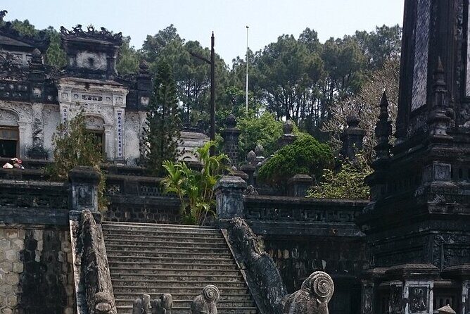 Hue City Day Trip By Private Car - English Speaking Driver - Thien Mu Pagoda: A Beautiful, Atmospheric Start
