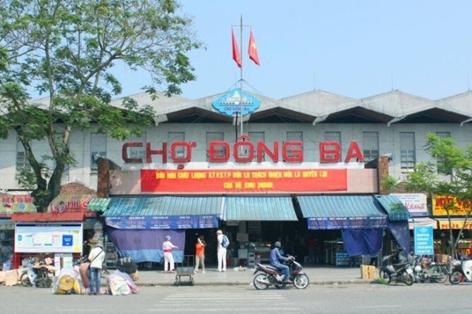 Hue city Deluxe Group Tour (Daily Tour-12 pax max) - My Home lunch: where the tour becomes a real Hue experience