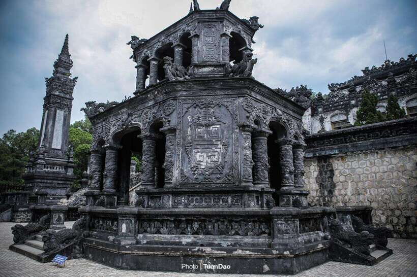 Hue City Full-Day Tour with Dragon Boat Trip & Lunch - Morning on the Perfume River and Thien Mu Pagoda