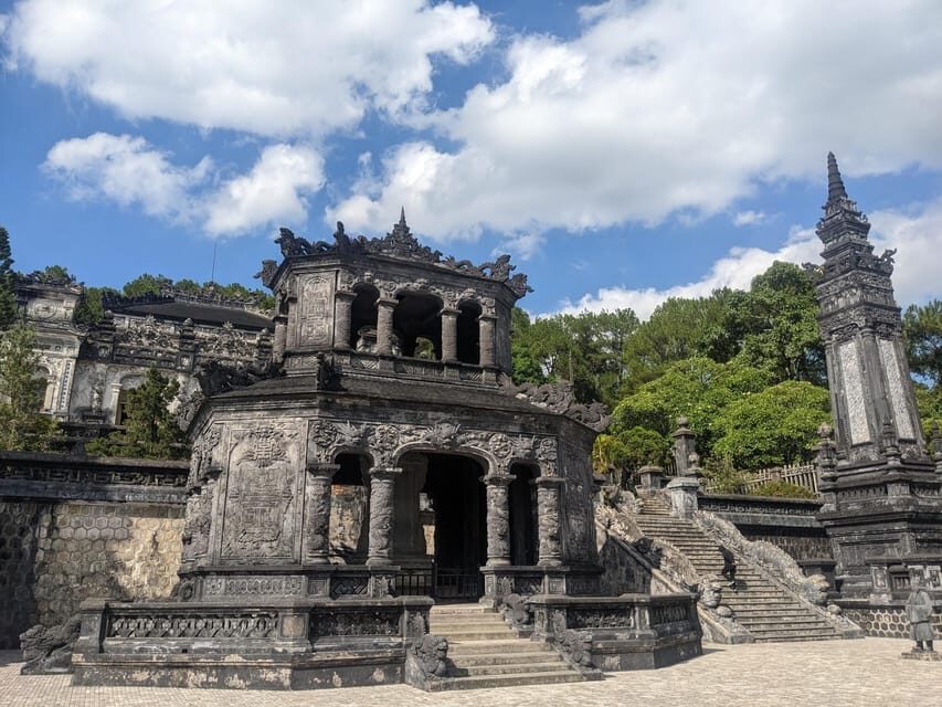 Hue : City Highlights Full Day Tour with Lunch - Lunch in Hue: Hue specialties with a realistic quality range