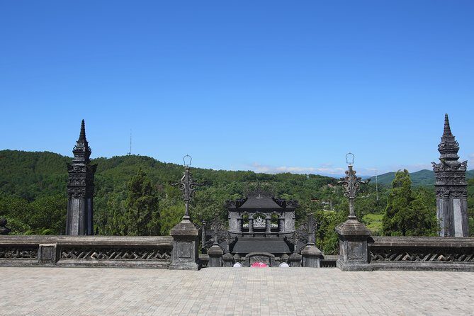 Hue City Tour 3 Tomb & Citadel Sightseeing Perfume River By Dragon Boat - Private Hue driving: the day stays easy, not exhausting