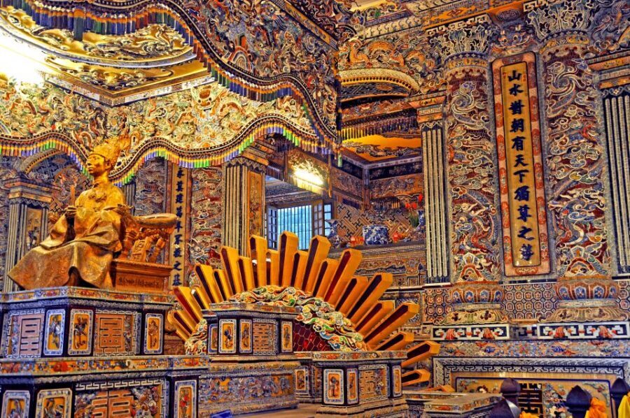 Hue City Tour Full day - Small group tour - The Imperial Citadel of the Nguyen dynasty: the 520-hectare “why”