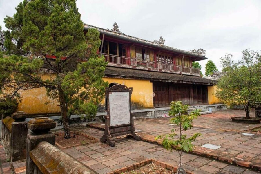 Hue Customizable Tour with Imperial Citadel & Forbidden City - Private car option: build a full Hue day around tombs and pagodas