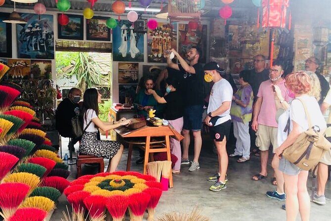 Hue: Deluxe group tour - Dong Ba Market: bargain like a local, then don’t stress it