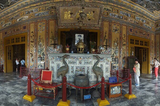 Hue: Deluxe group tour - Lunch in Hue: classic flavors plus royal tea and a foot reset