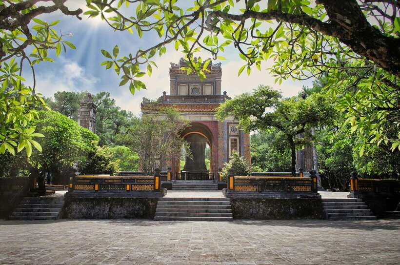 Hue :Exploring Royal City with Multi Options and Dragon Boat - Planning Your Perfect Route: Choose the Sites That Match Your Mood