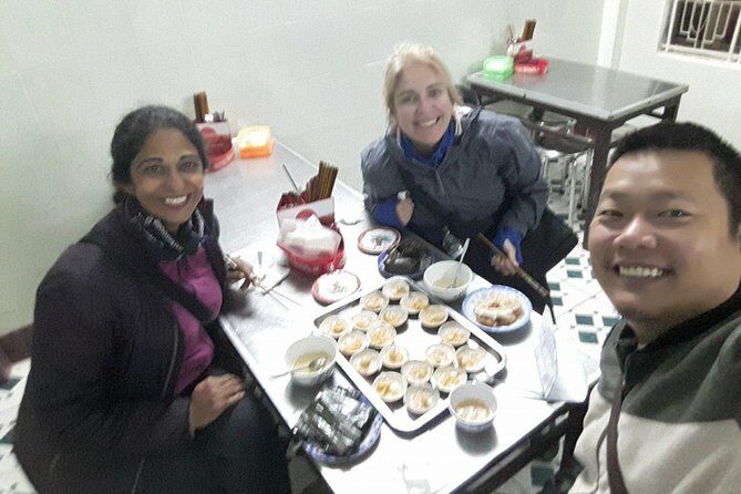 Hue Food Tour by Walking or Cyclo or Motorbike with Driver - Hue Citadel Area: Tasting Without Turning It Into a Big Tour Bus Day