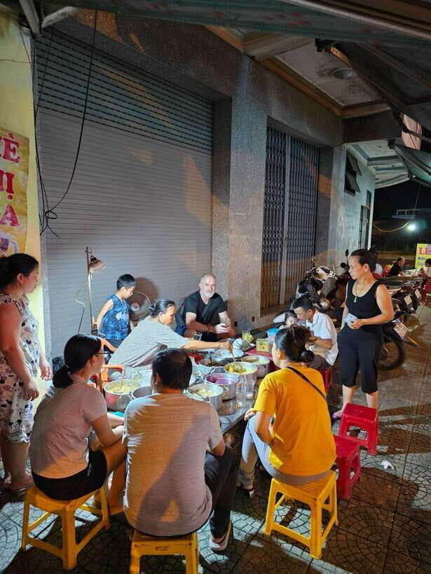 Hue: Guided Local Food Tour with Stories - What this Hue food tour is really like