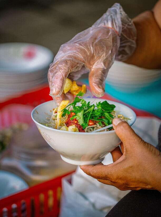 Hue: Guided Local Food Tour with Stories - The 3-hour flow: how the evening moves