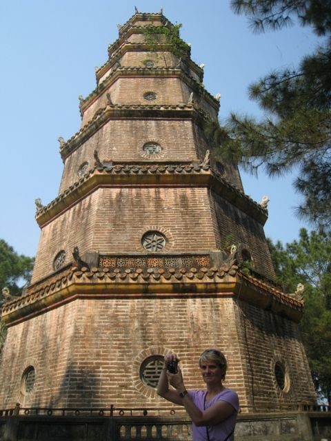 Hue Half-Day Tour with Boat Trip and Sightseeing - Why a Hue half-day tour works: boat + citadel + market