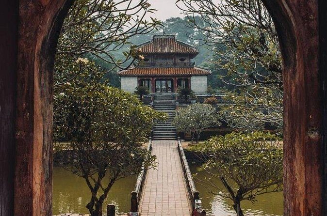 Hue Highlights Full-Day City Tour - Hue Imperial City: the Nguyen Dynasty’s power center (2 hours)