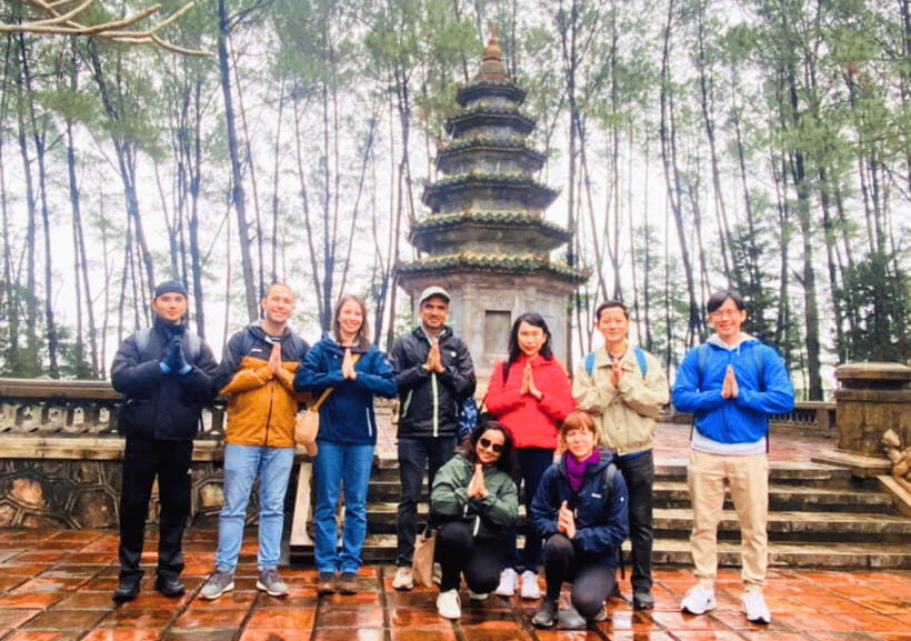 Hue Imperial Citadel, Tombs, Perfume River Boat Tour & Van - Dong Ba Market: Culture Watching With a Time Limit
