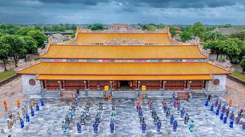 Hue Imperial City and Forbidden City Walking Private Tour - Meeting by the bronze cannons, then learning how Hue projects power