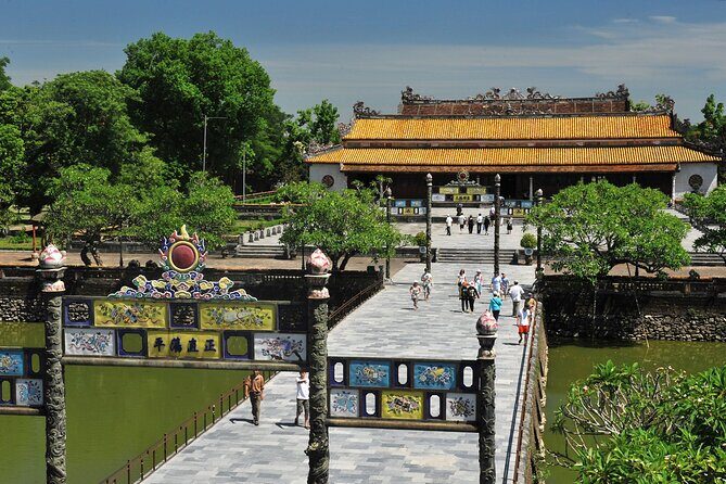 Hue: Imperial City Walk, Motorbike Tour & Private Car Options - Picking Your Ride: Walking vs Motorbike vs Private Car