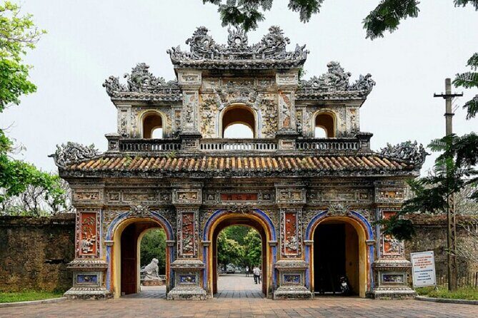 Hue: Imperial City Walk, Motorbike Tour & Private Car Options - Perfume River Boat Ride Upgrade: Worth It or Skip It?