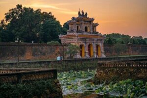 Hue Imperial City Walking Tour 2.5 Hours - Feng shui and the Nguyen Dynasty’s choice of Hue