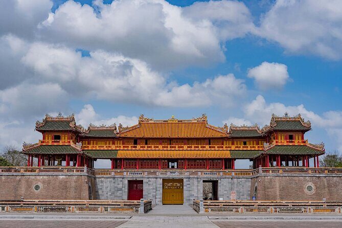 Hue Imperial City Walking Tour 2.5 Hours - Walking through the citadel: your route and pacing