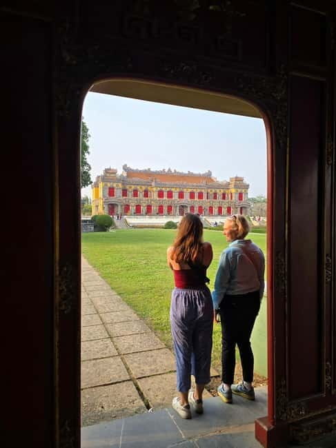 Hue Imperial city walking tour and optional royal tombs - Inside the Imperial City: key stops and what to look for