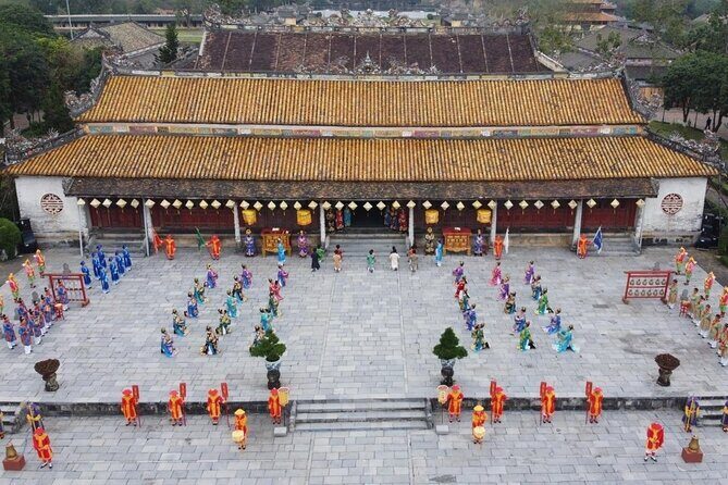 Hue Imperial City Walking Tour (Kids Half-Price) - Mieu Temple: 13 Rulers, One Thread of Power