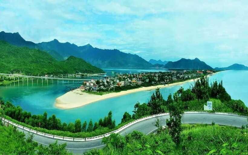 Hue Imperial Private Tour via Hai Van Pass Train Experience - The $125 price: what you get and where the extras show up