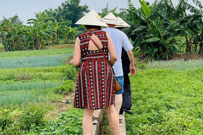 Hue Organic Farm Visit and Traditional Cooking Class - Madam Thu Farm: organic farming you can help with
