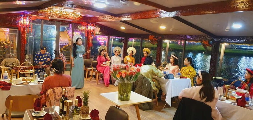 Hue: Perfume River Dinner Cruise with Traditional Show - Hue Singing Show (50–60 Minutes): Traditional Songs Live on the Water