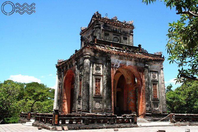 Hue Private Guided Tour: 5 Must-See Places - Tomb of Khai Dinh: Traditional Forms Meet a Different Style