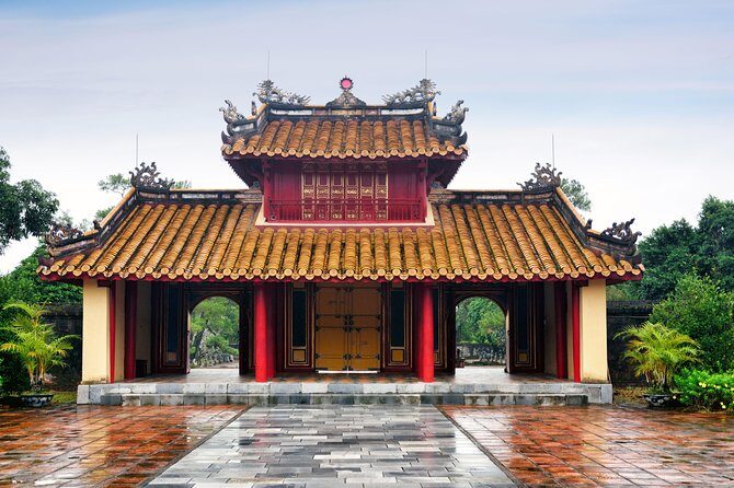 Hue Private Guided Tour: 5 Must-See Places - Hotel Pickup, Private Driver, and a Day That Moves