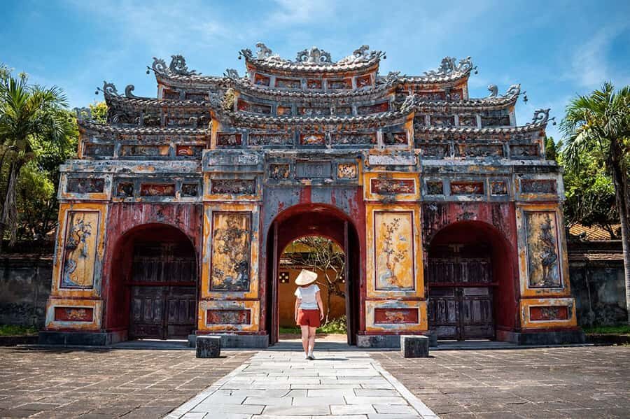 Hue: Private Guided Tour to Royal Tombs & Hue Imperial City - Private comfort and English guide: the value you feel in the pacing